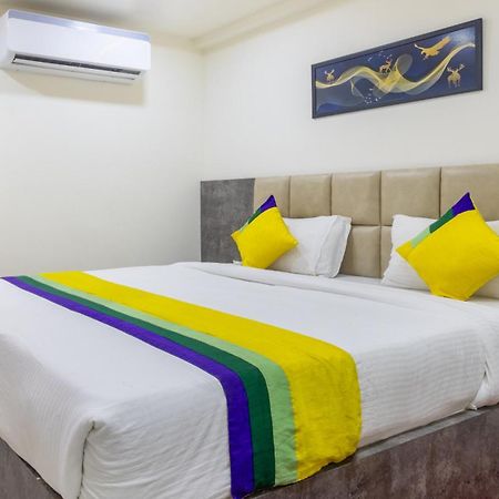Itsy Hotels Signature, Nehru Nagar Ахмедабад Екстериор снимка