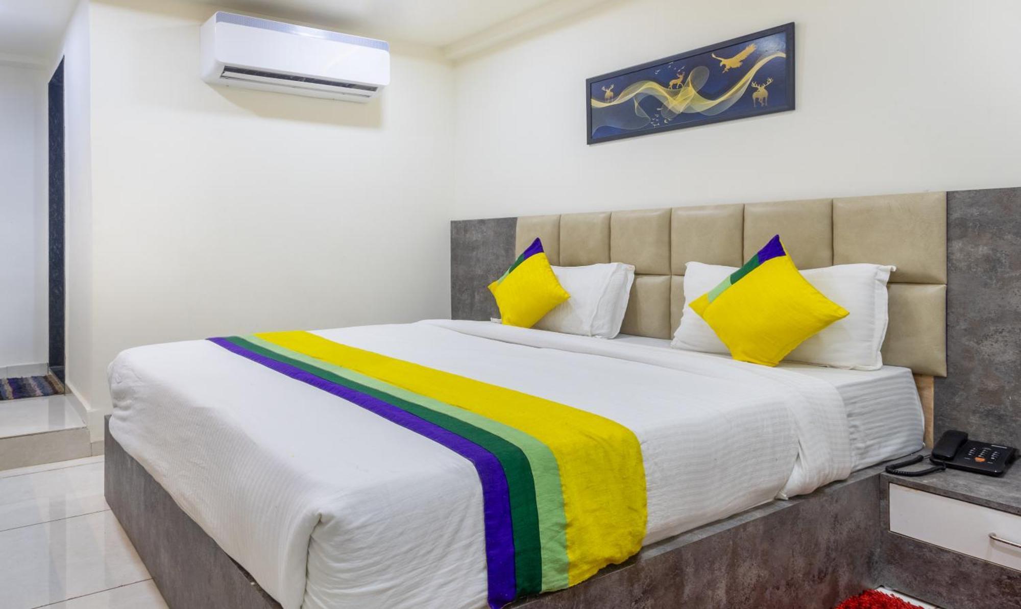 Itsy Hotels Signature, Nehru Nagar Ахмедабад Екстериор снимка