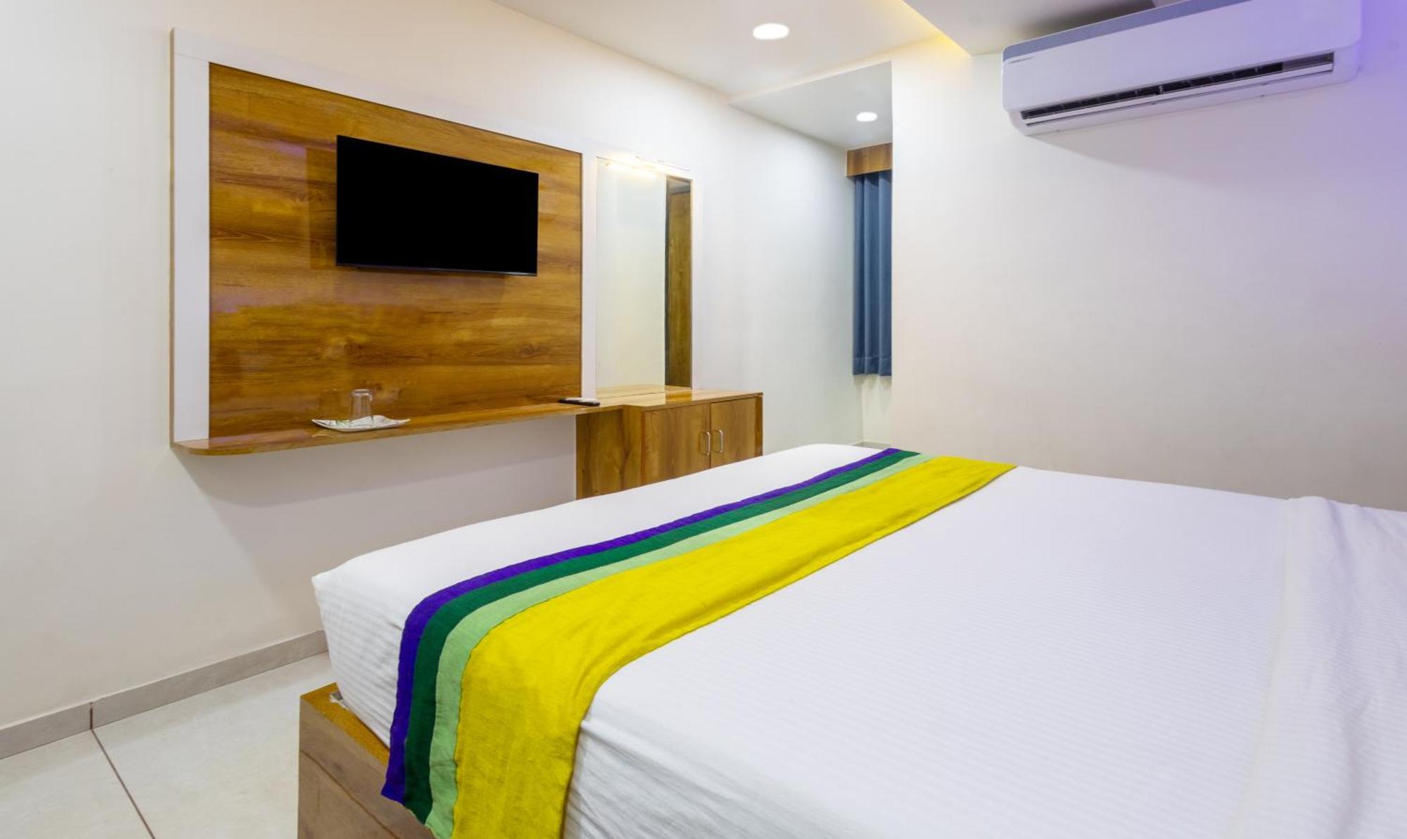 Itsy Hotels Signature, Nehru Nagar Ахмедабад Екстериор снимка